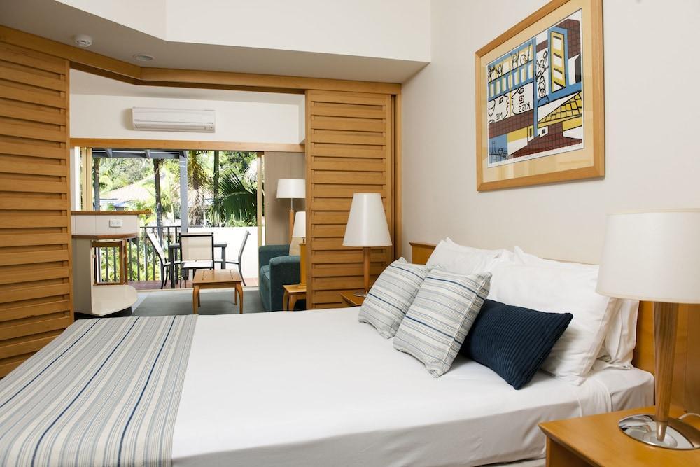 Mantra French Quarter Noosa Aparthotel Exterior photo